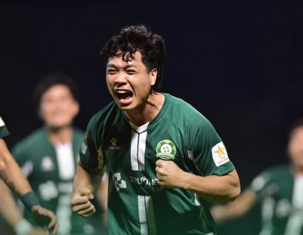 den-ronaldo-cung-phai-chiu-thua-thanh-tich-ky-luc-cua-cong-phuong